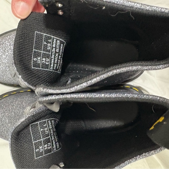 Dr. Martens Glitter Silver Boots - Picture 4 of 6